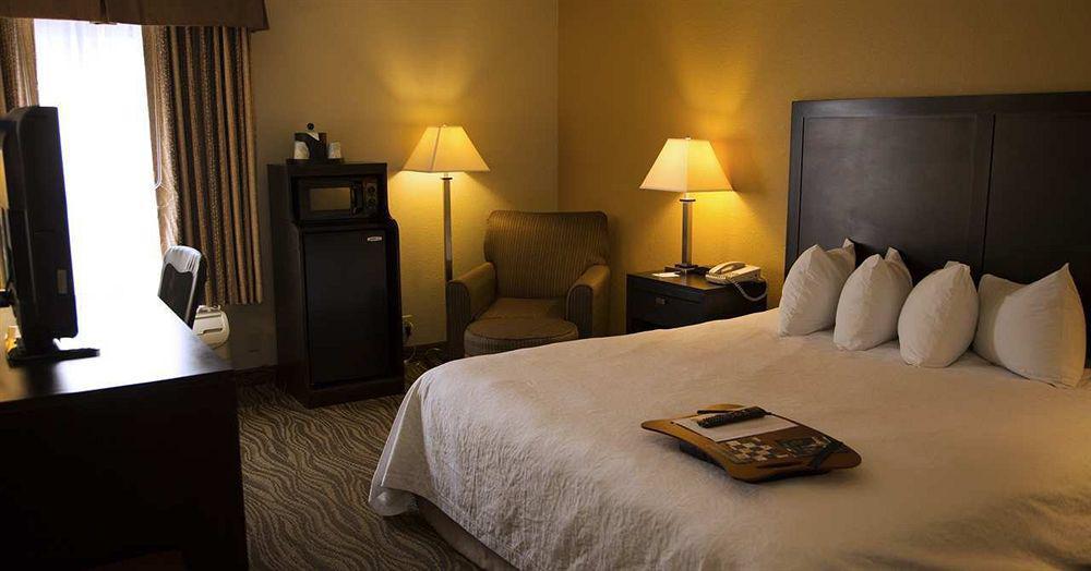 Hampton Inn Nashville-I-24 Hickory Hollow מראה חיצוני תמונה