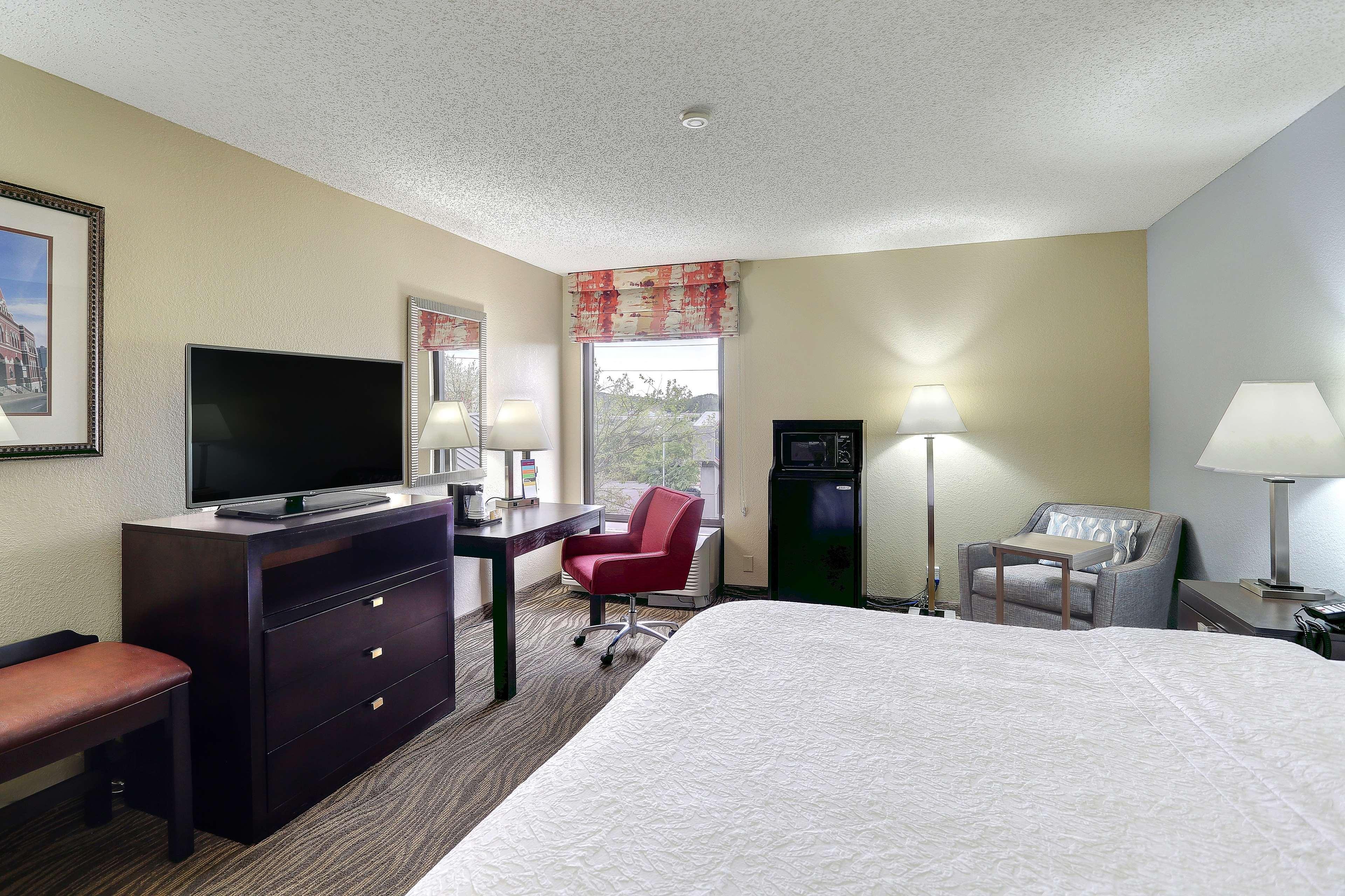 Hampton Inn Nashville-I-24 Hickory Hollow מראה חיצוני תמונה